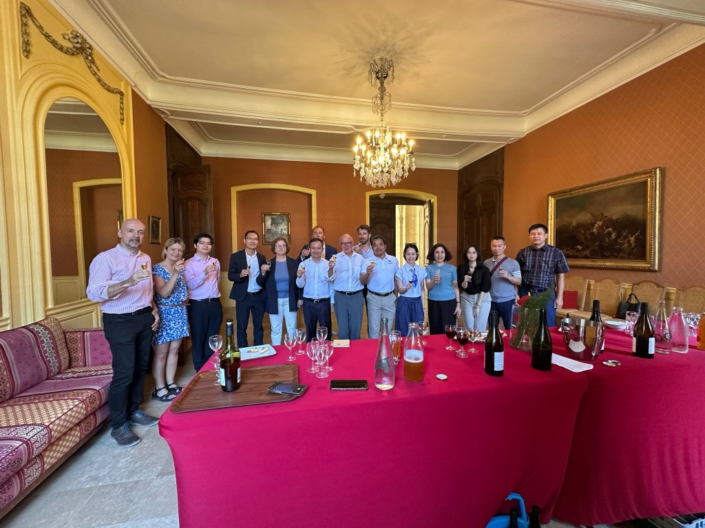 La délégation vietnamienne reçue à&nbsp;Caen